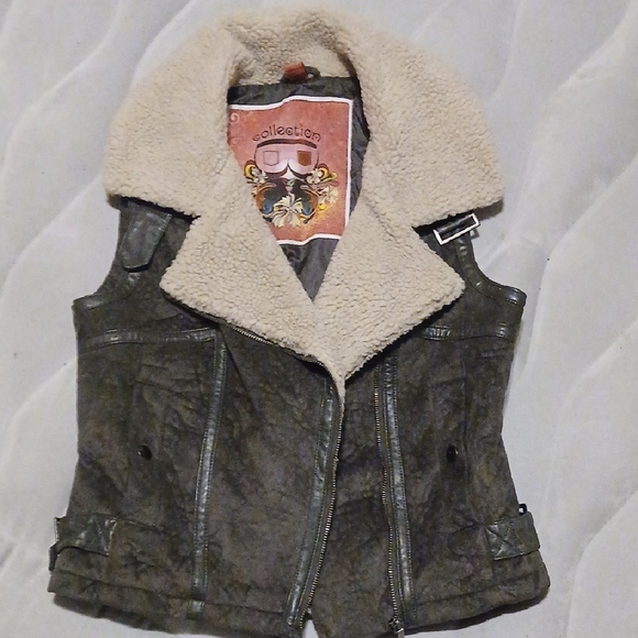 Bernardo Jackets & Blazers - Olive Green Vest